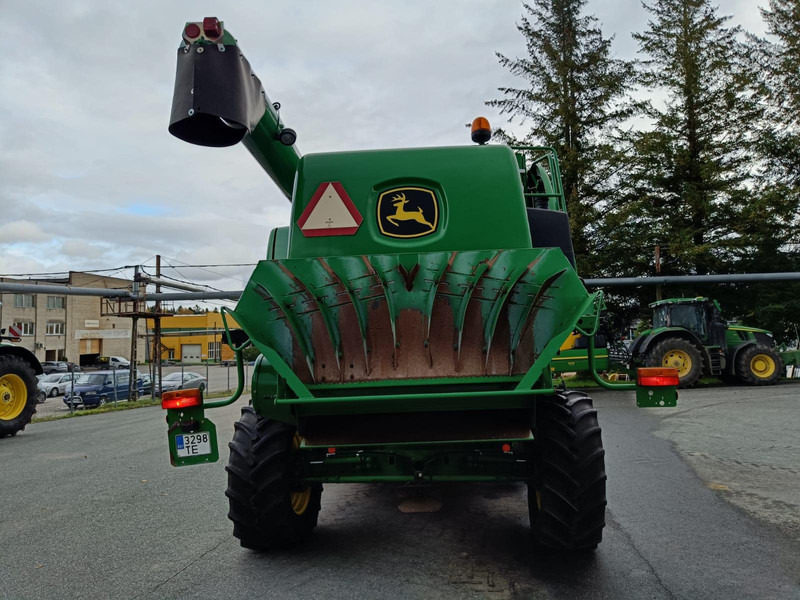 John Deere T550 - Combină de recoltat cereale: Foto 4 John Deere T550 - Combină de recoltat cereale: Foto 4