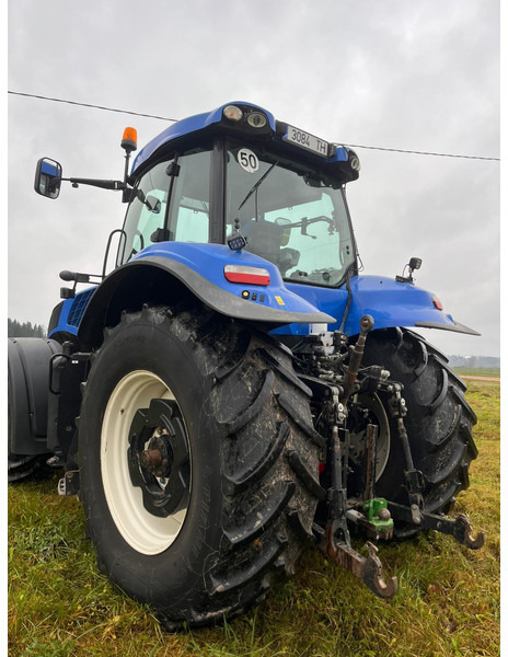 New Holland T8.330 - Tractor agricol: Foto 5 New Holland T8.330 - Tractor agricol: Foto 5