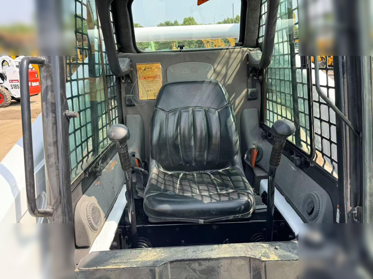 BOBCAT S300 în leasing BOBCAT S300: Foto 7