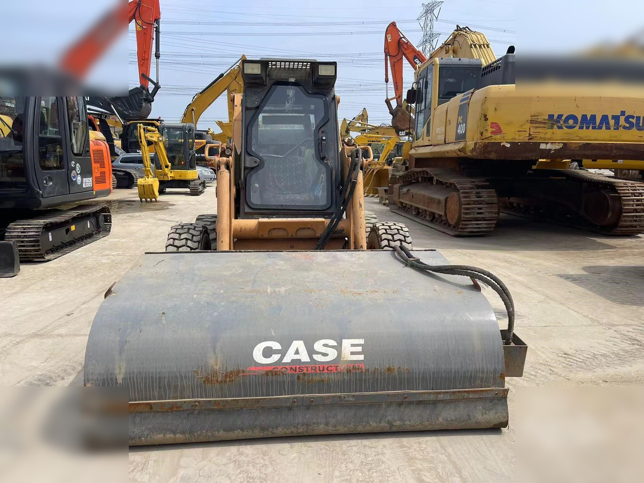 CASE 85XT - Mini încărcător: Foto 4 CASE 85XT - Mini încărcător: Foto 4