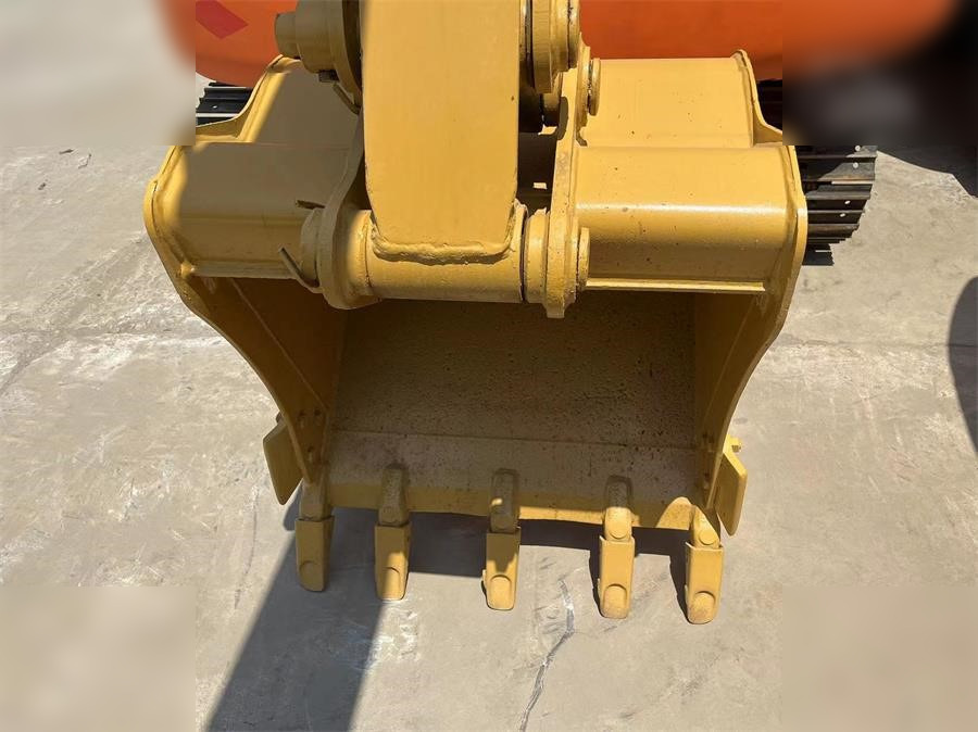 CATERPILLAR 306E - Excavator pe şenile: Foto 3 CATERPILLAR 306E - Excavator pe şenile: Foto 3