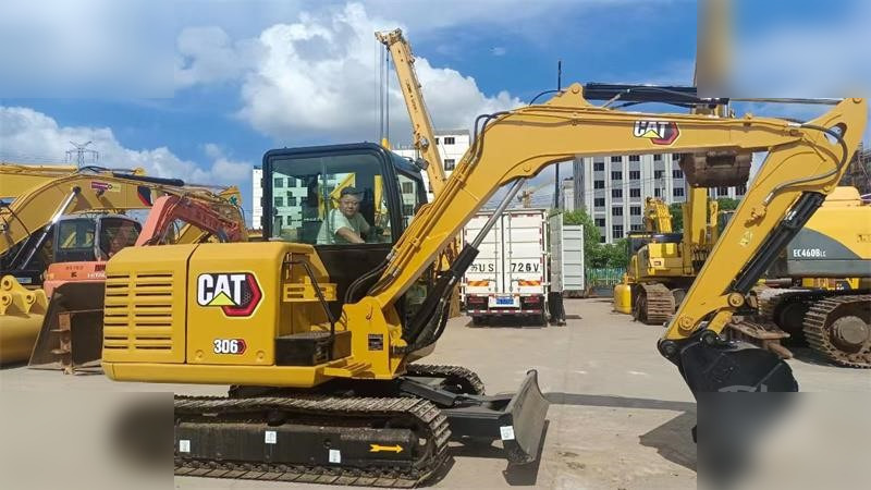 CATERPILLAR 306E2 - Excavator pe şenile: Foto 3 CATERPILLAR 306E2 - Excavator pe şenile: Foto 3