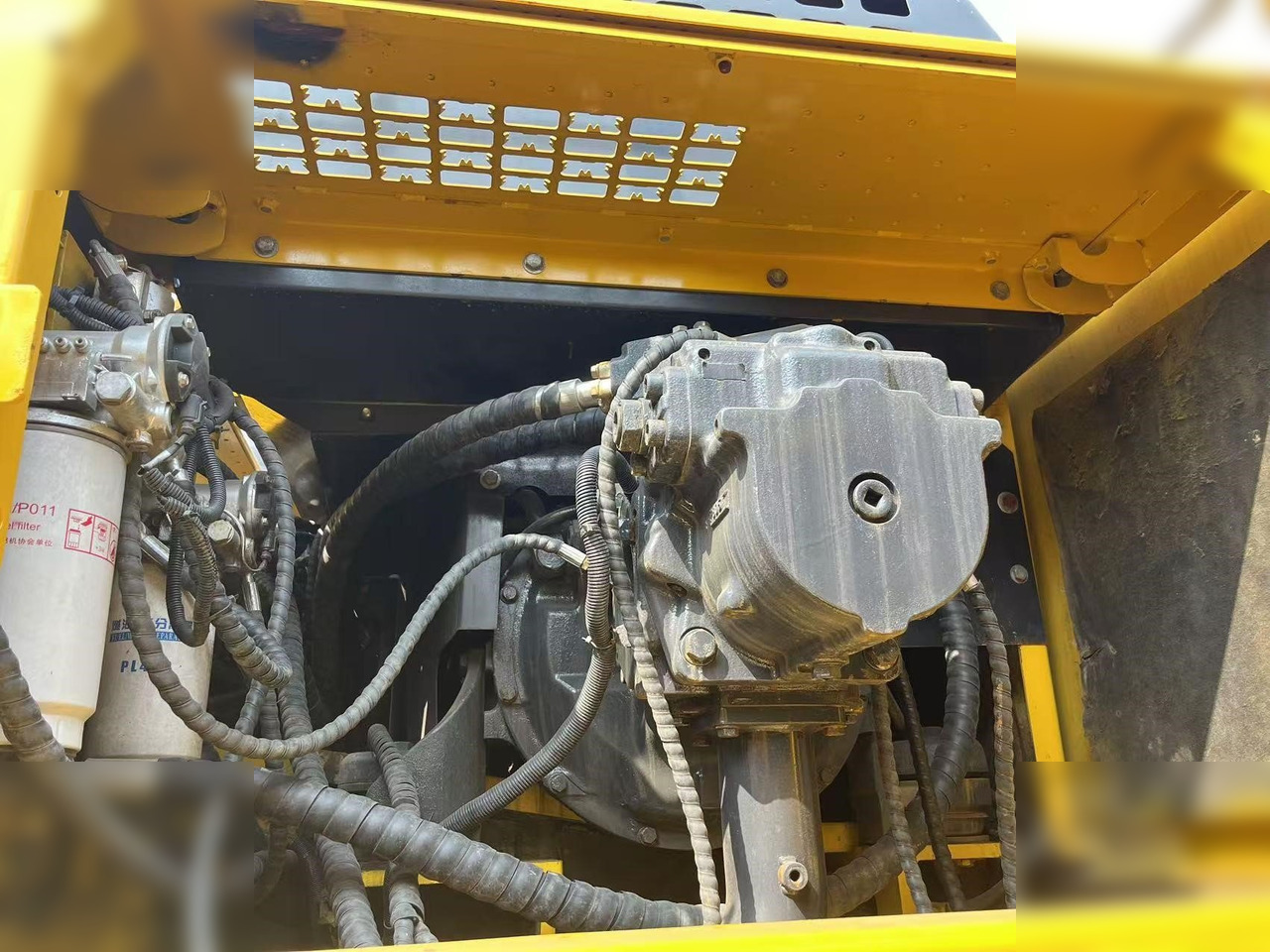 Excavator pe şenile CATERPILLAR 312D2 GC: Foto 6 Excavator pe şenile CATERPILLAR 312D2 GC: Foto 6