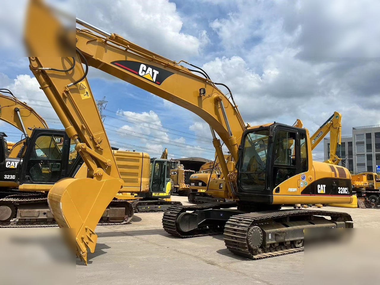 CATERPILLAR 320CL - Excavator pe şenile: Foto 4 CATERPILLAR 320CL - Excavator pe şenile: Foto 4