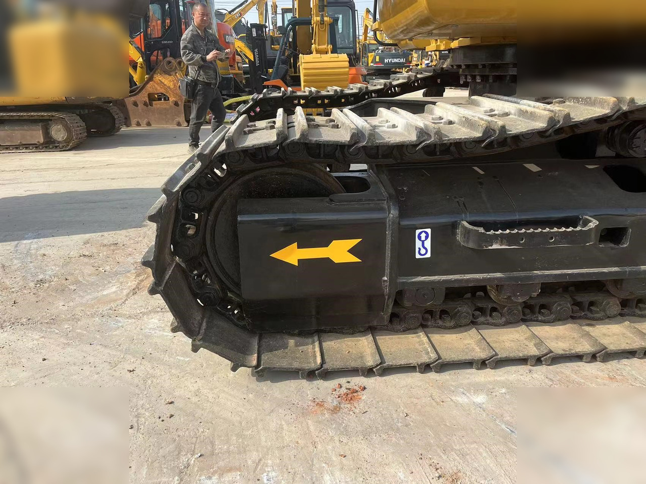 Excavator pe şenile CATERPILLAR 325DL: Foto 7 Excavator pe şenile CATERPILLAR 325DL: Foto 7