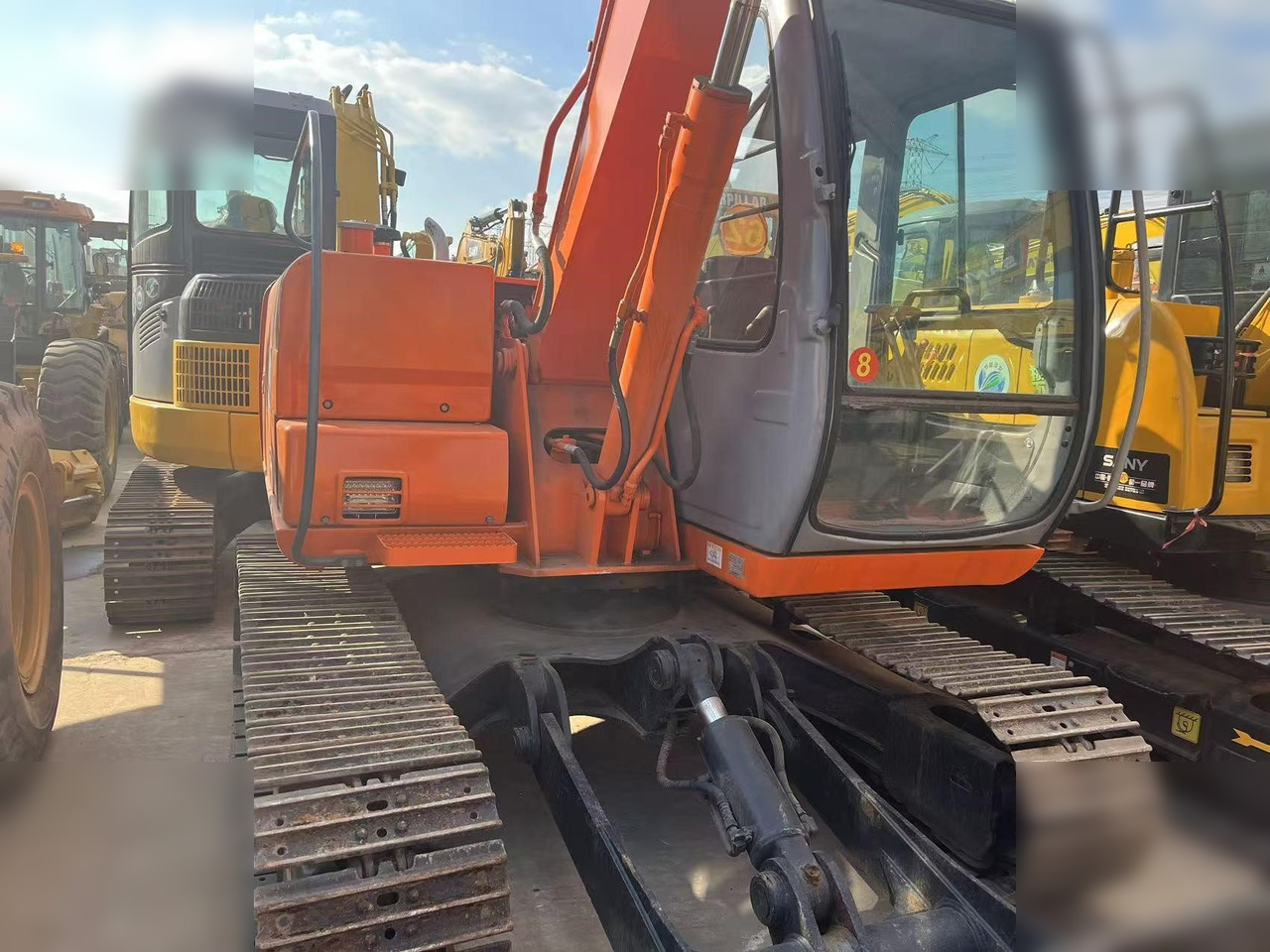 HITACHI EX60-5 - Excavator pe şenile: Foto 5 HITACHI EX60-5 - Excavator pe şenile: Foto 5