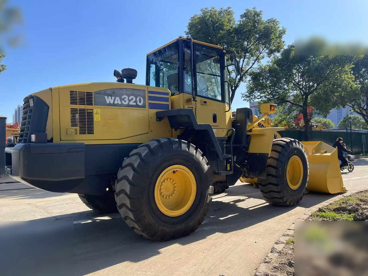 KOMATSU WA320-5 - Încărcător frontal pe pneuri: Foto 5 KOMATSU WA320-5 - Încărcător frontal pe pneuri: Foto 5