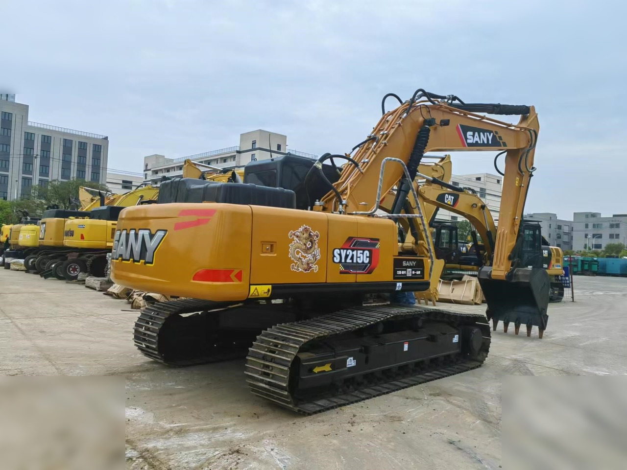 SANY SY215C - Excavator pe şenile: Foto 2 SANY SY215C - Excavator pe şenile: Foto 2