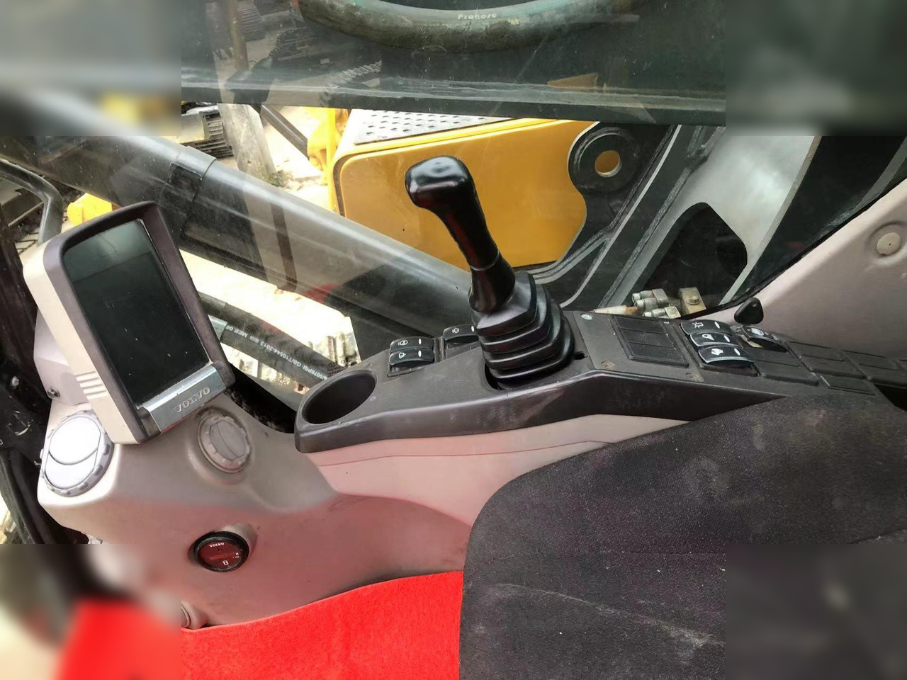 Excavator pe şenile VOLVO EC480DL: Foto 7 Excavator pe şenile VOLVO EC480DL: Foto 7