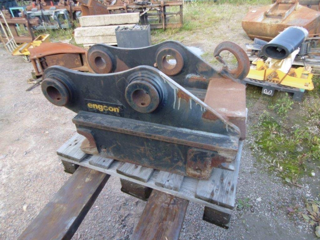 Fäste passande Hitachi 210 - Cuplare rapidă pentru Utilaje constructii: Foto 1 Fäste passande Hitachi 210 - Cuplare rapidă pentru Utilaje constructii: Foto 1