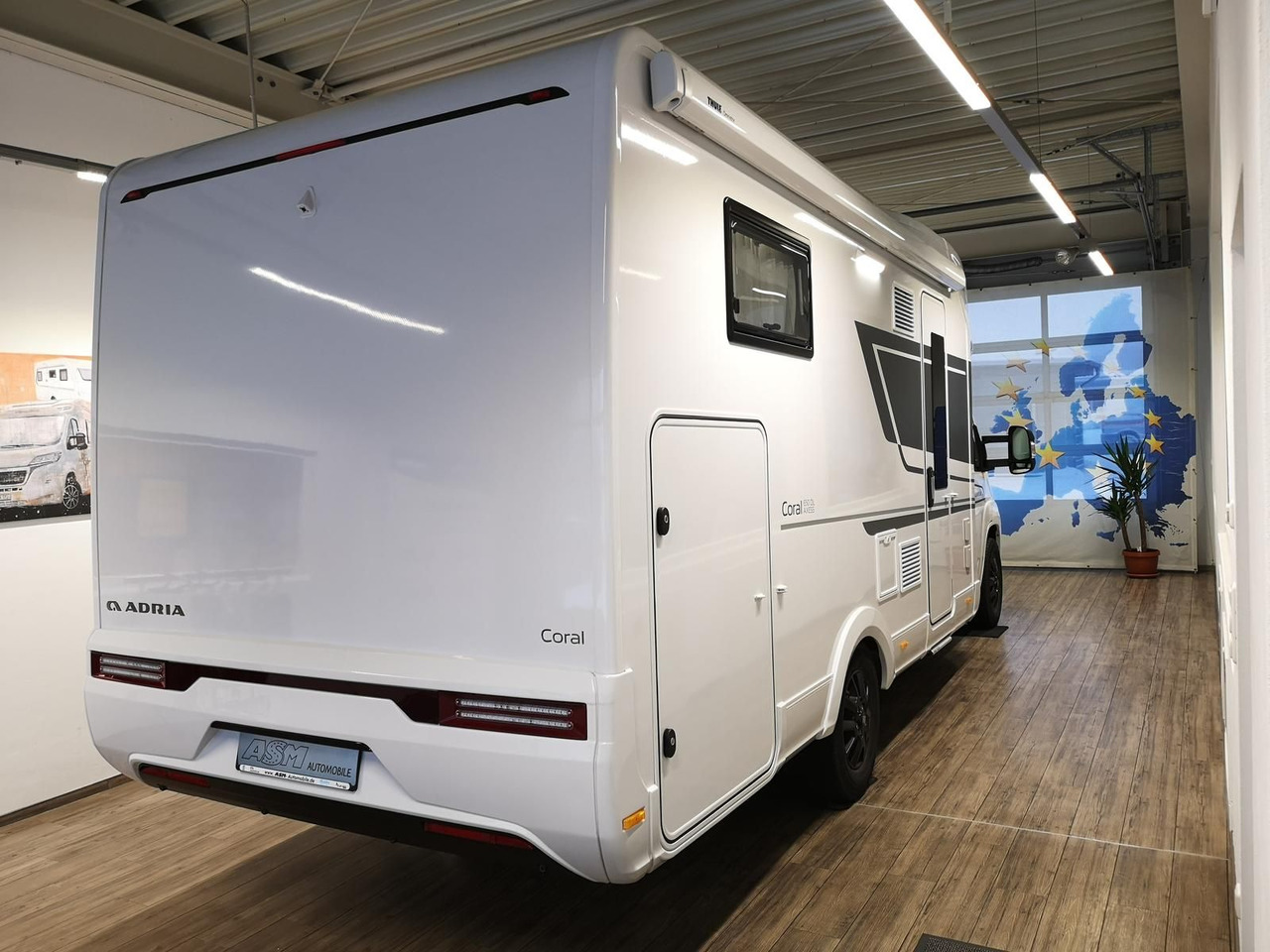 Adria Coral ALL-IN 650 DL*SOLAR*MARKISE*NAVI*SOFORT* - Autorulotă semi-integrată: Foto 4 Adria Coral ALL-IN 650 DL*SOLAR*MARKISE*NAVI*SOFORT* - Autorulotă semi-integrată: Foto 4