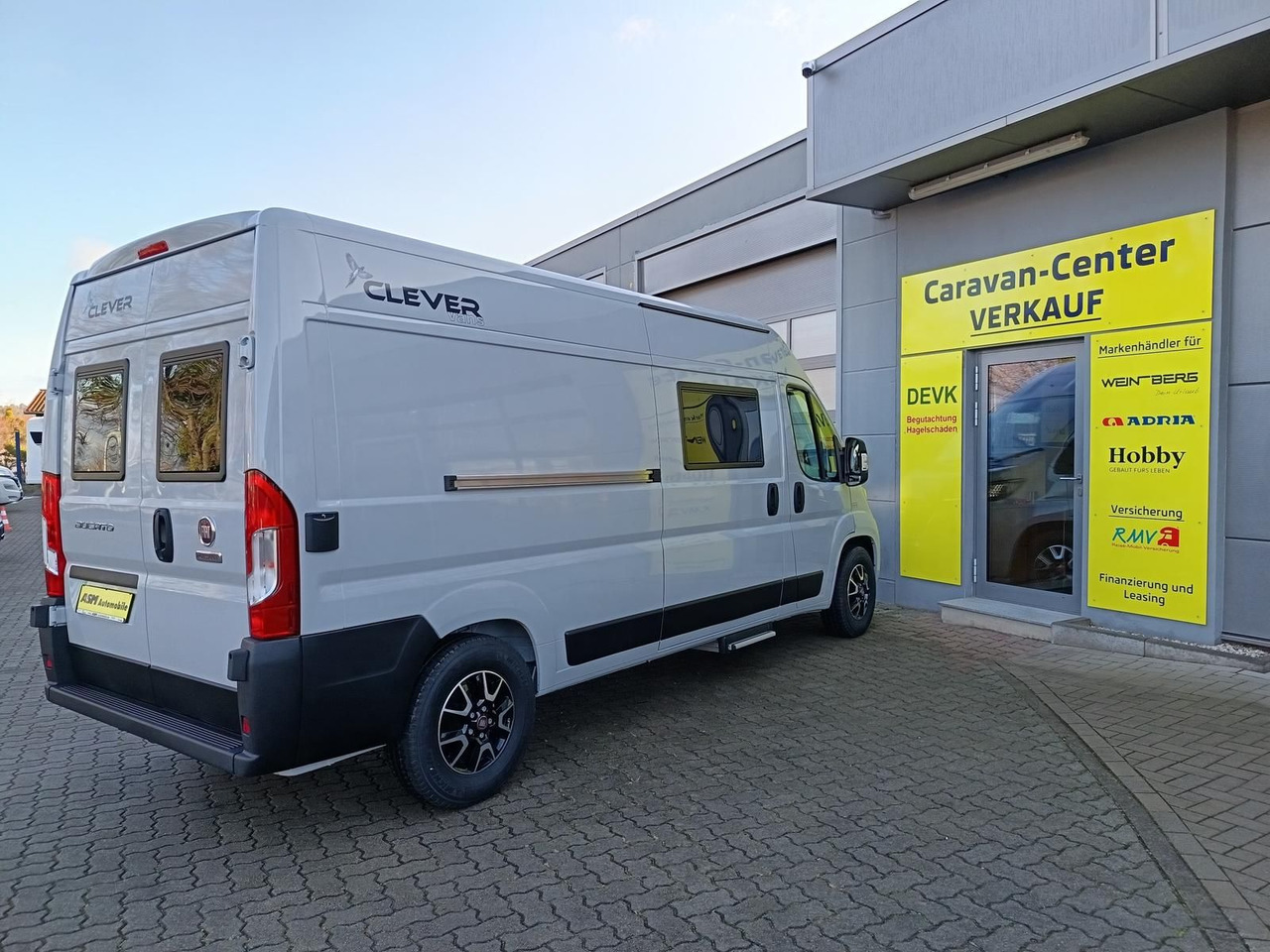 Clever Celebration 600 MJ24*AHK*MARKISE*ACC*R-KAM*RADIO - Camper van: Foto 5 Clever Celebration 600 MJ24*AHK*MARKISE*ACC*R-KAM*RADIO - Camper van: Foto 5