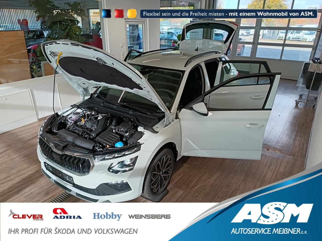 Skoda Kamiq 130 Jahre 1,5TSI DSG*AHK*ACC*LED*R-KAM*PDC - SUV: Foto 1 Skoda Kamiq 130 Jahre 1,5TSI DSG*AHK*ACC*LED*R-KAM*PDC - SUV: Foto 1