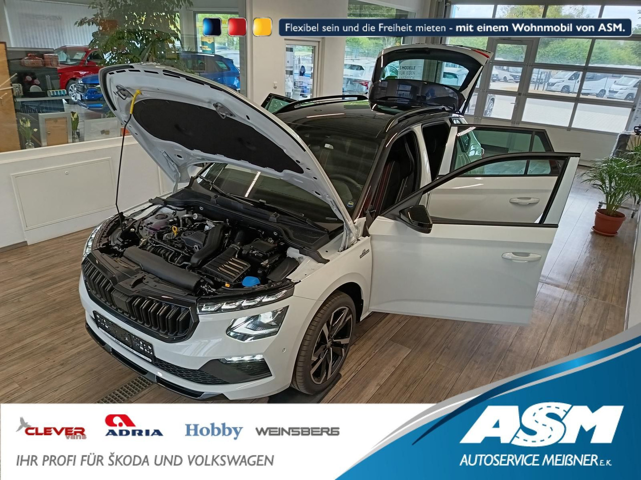 Skoda Kamiq Monte Carlo 1,5 TSI DSG*AHK*PANO*LED*ACC* - SUV: Foto 1 Skoda Kamiq Monte Carlo 1,5 TSI DSG*AHK*PANO*LED*ACC* - SUV: Foto 1