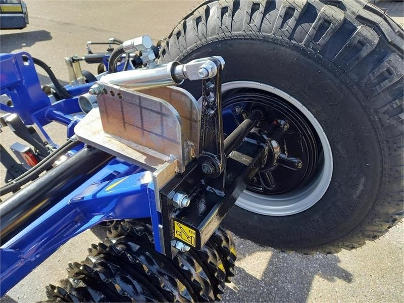 Dal-Bo Minimax 830 55cm Snowflake. - Compactor agricola: Foto 5 Dal-Bo Minimax 830 55cm Snowflake. - Compactor agricola: Foto 5