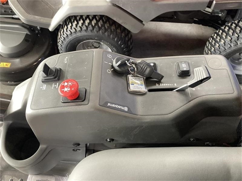 Husqvarna P524X Efi inkl. 137 cm klippebord - Maşină de tuns iarba: Foto 4 Husqvarna P524X Efi inkl. 137 cm klippebord - Maşină de tuns iarba: Foto 4
