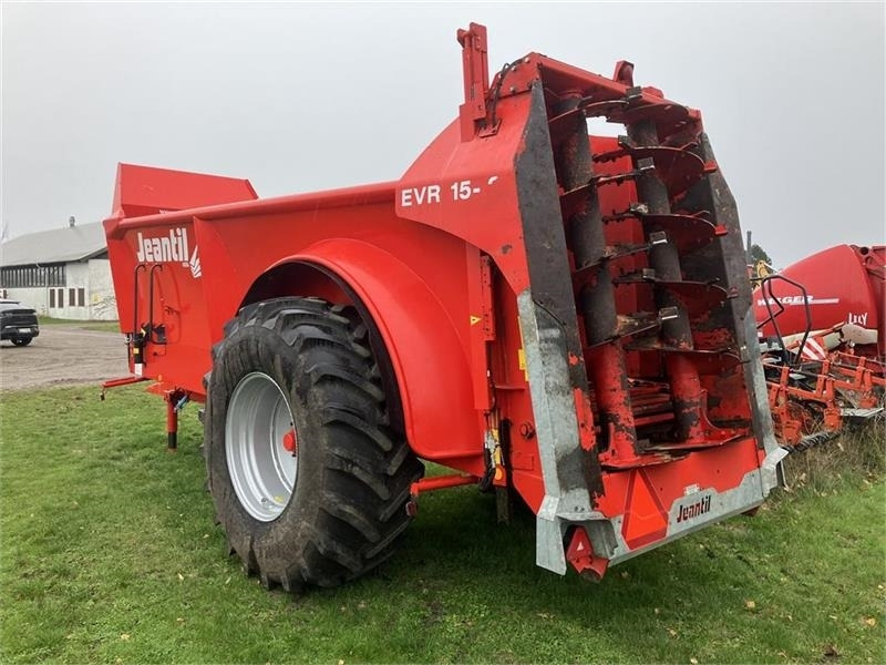 Jeantil EVR 15-12 - Maşină de împrăştiat gunoi de grajd: Foto 3 Jeantil EVR 15-12 - Maşină de împrăştiat gunoi de grajd: Foto 3