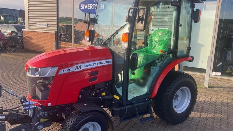 Massey Ferguson 1740 HC Frontlift/pto og 150 cm fejemaskine - Tractor comunal: Foto 4 Massey Ferguson 1740 HC Frontlift/pto og 150 cm fejemaskine - Tractor comunal: Foto 4