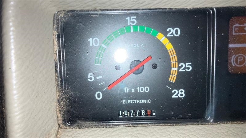 Massey Ferguson 3095 Dynashift - Tractor agricol: Foto 5 Massey Ferguson 3095 Dynashift - Tractor agricol: Foto 5