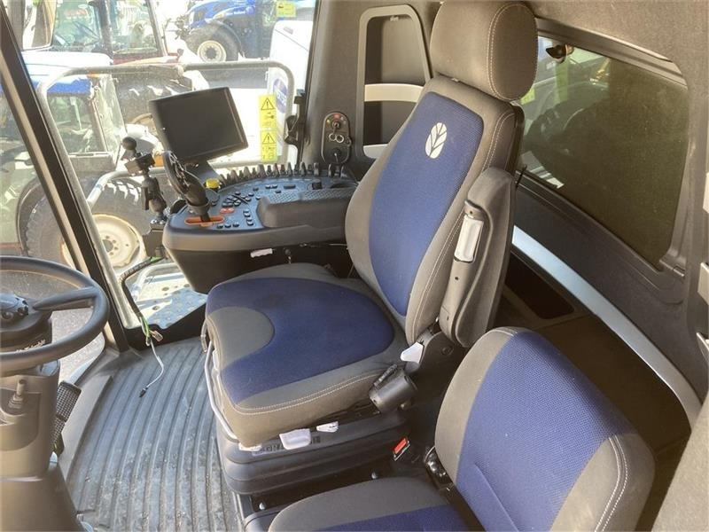 New Holland CX 8.70 SLH - Combină de recoltat cereale: Foto 4 New Holland CX 8.70 SLH - Combină de recoltat cereale: Foto 4
