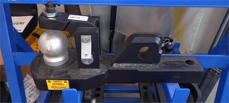 New Holland Kugletræk Til T6-7-8. - Cuplare rapidă pentru Tractor agricol: Foto 1 New Holland Kugletræk Til T6-7-8. - Cuplare rapidă pentru Tractor agricol: Foto 1