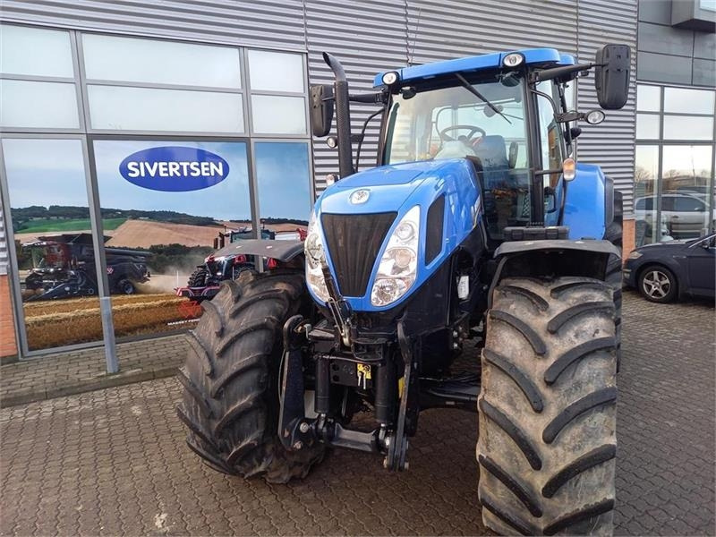 New Holland T7.220 - Tractor agricol: Foto 3 New Holland T7.220 - Tractor agricol: Foto 3