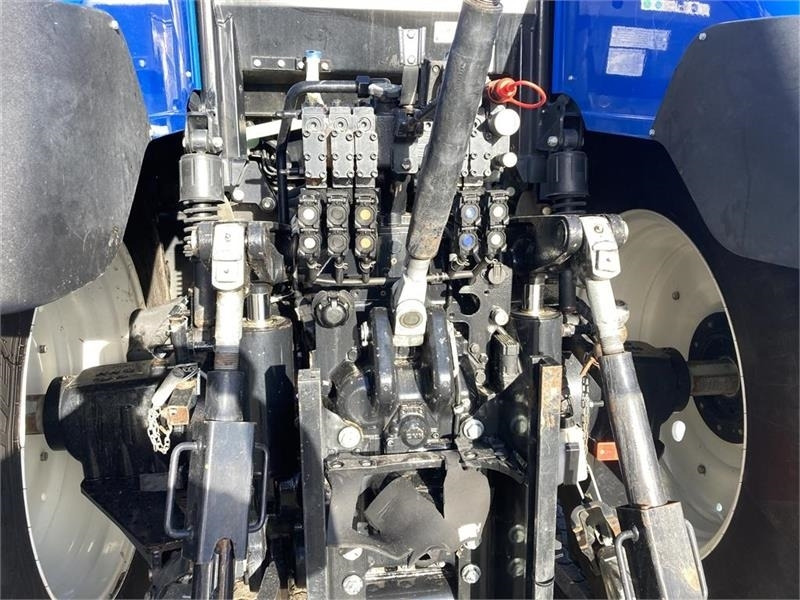 New Holland T7.315 Auto Command Ny Motor - Tractor agricol: Foto 4 New Holland T7.315 Auto Command Ny Motor - Tractor agricol: Foto 4
