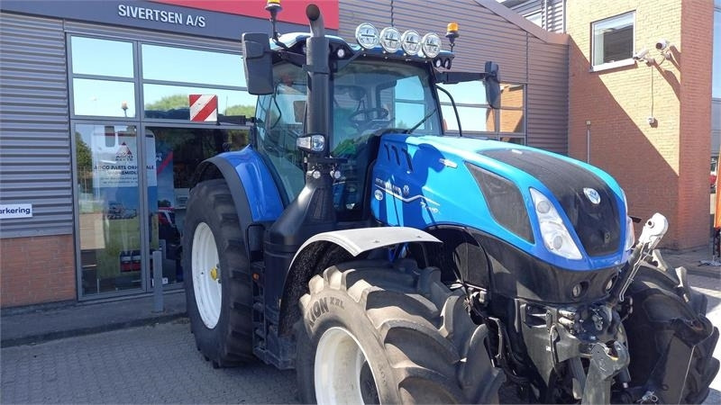 New Holland T7.315 HD - Tractor agricol: Foto 2 New Holland T7.315 HD - Tractor agricol: Foto 2