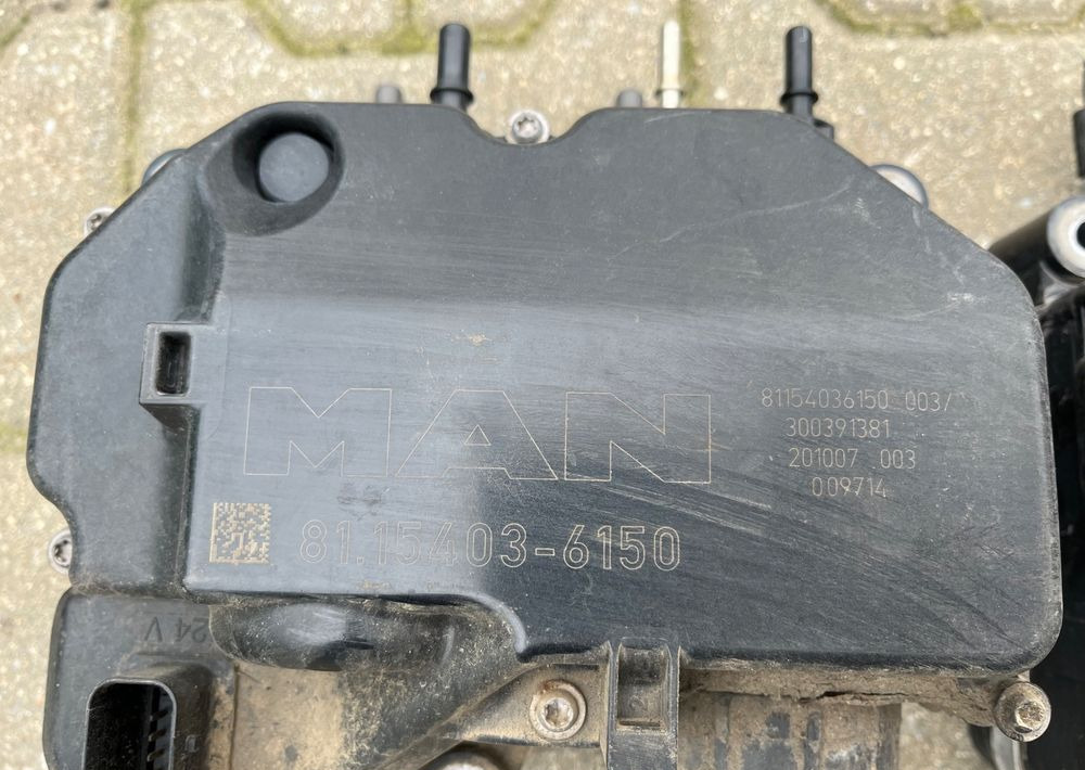 Pompa Adblue MAN TGX TGS euro 6 moduł ad blue - Sistem de alimentare combustibil pentru Camion: Foto 3 Pompa Adblue MAN TGX TGS euro 6 moduł ad blue - Sistem de alimentare combustibil pentru Camion: Foto 3