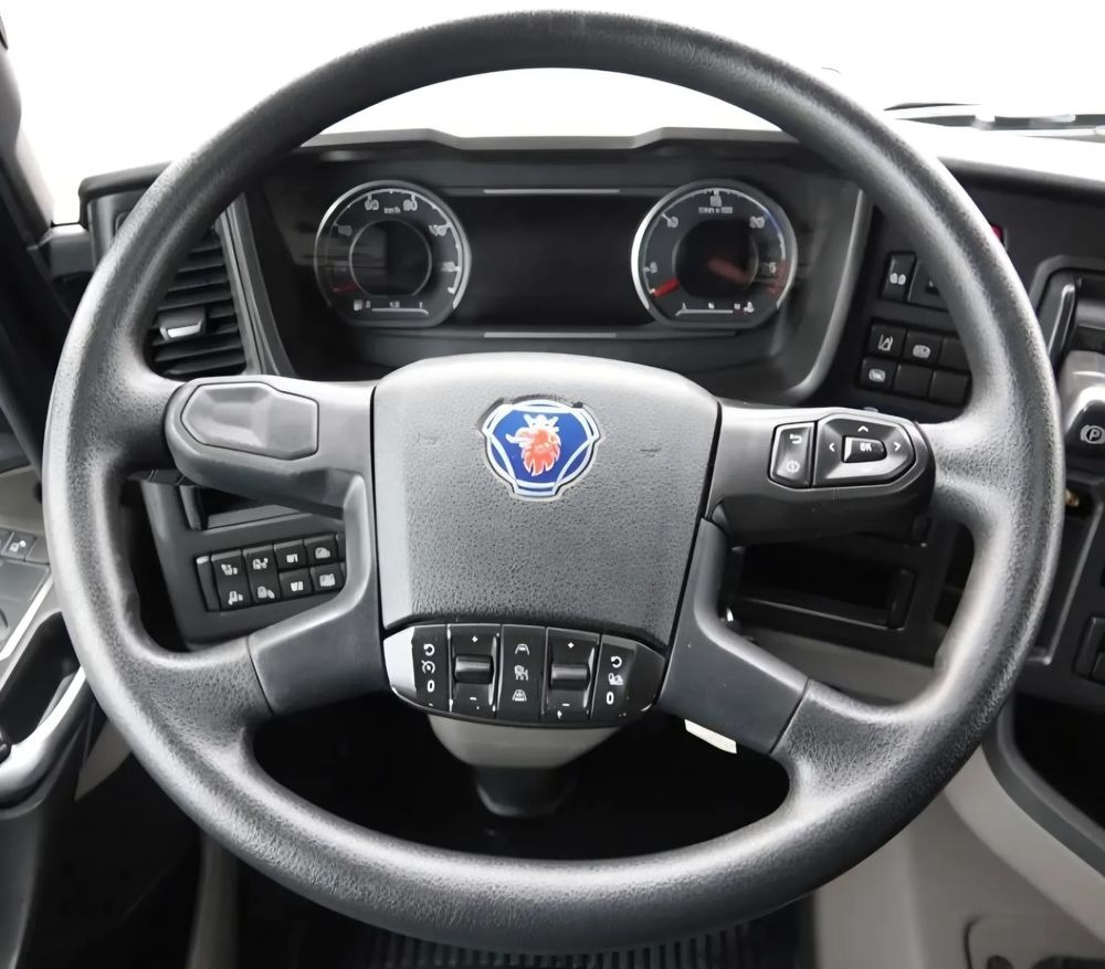 SCANIA R NGT KIEROWNICA - Cabină și interior pentru Camion: Foto 1 SCANIA R NGT KIEROWNICA - Cabină și interior pentru Camion: Foto 1