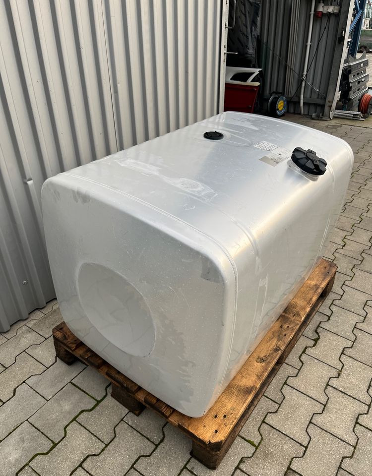 Zbiornik paliwa MAN TGX TGS 460 litrów bak - Sistem de alimentare combustibil pentru Camion: Foto 3 Zbiornik paliwa MAN TGX TGS 460 litrów bak - Sistem de alimentare combustibil pentru Camion: Foto 3