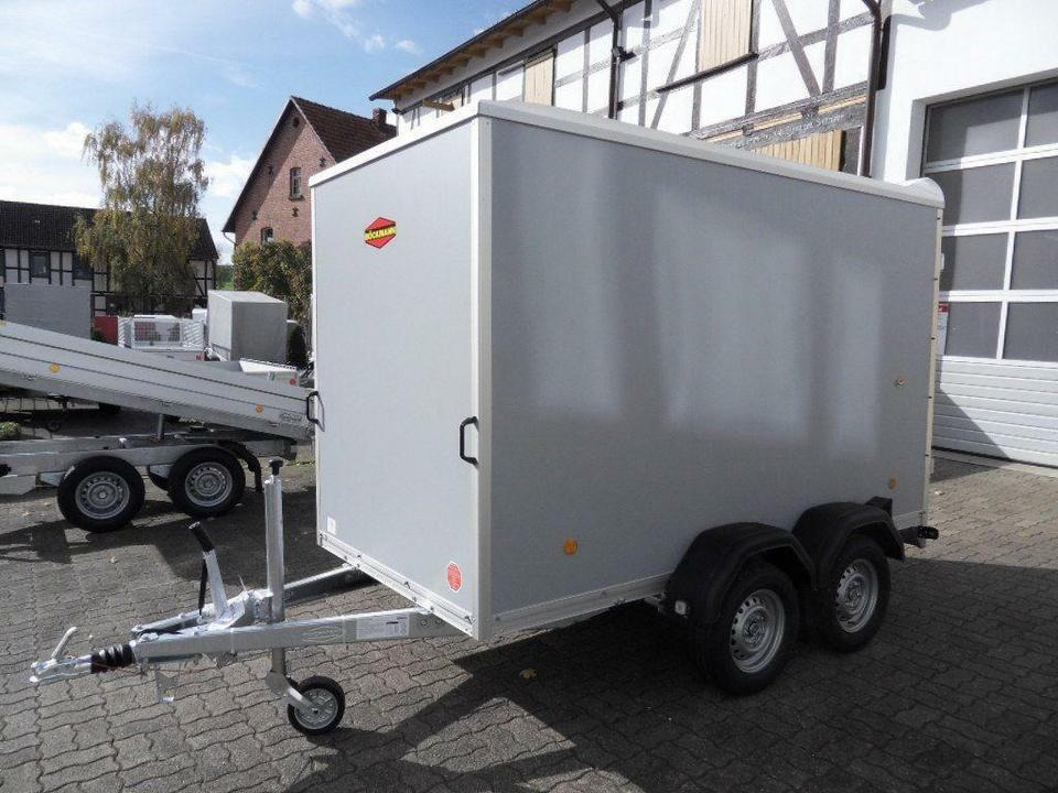 Böckmann PKW-Anhänger Koffer KT 3015/20 M - Remorcă furgon: Foto 1 Böckmann PKW-Anhänger Koffer KT 3015/20 M - Remorcă furgon: Foto 1