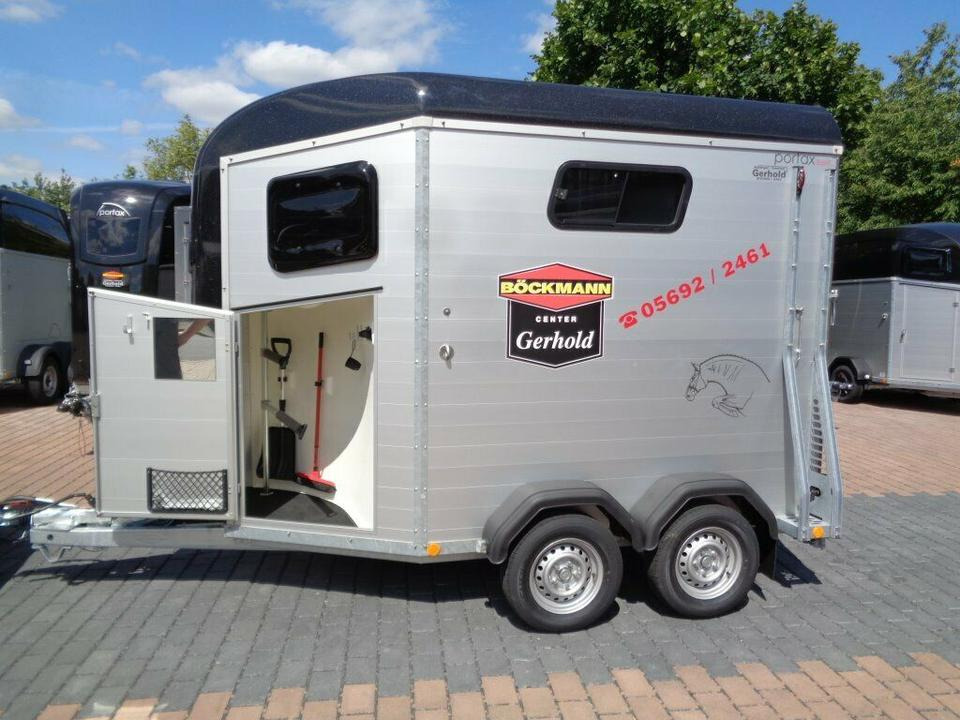 Böckmann Pferdeanhänger, Portax Esprit, SaKa.Flügeltür,100 km/h - Remorcă transport cai: Foto 4 Böckmann Pferdeanhänger, Portax Esprit, SaKa.Flügeltür,100 km/h - Remorcă transport cai: Foto 4