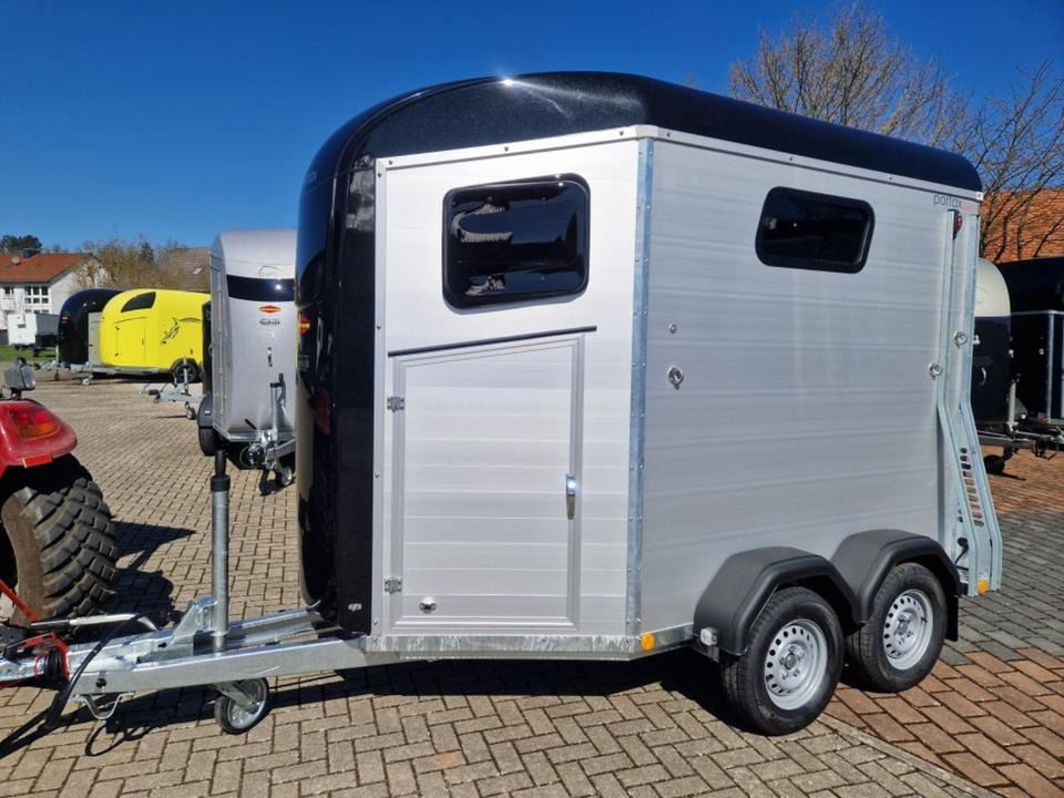 Pferdeanhänger Böckmann Portax Esprit Next Gen. Saka 100km/h 2,4t - Remorcă transport cai: Foto 2 Pferdeanhänger Böckmann Portax Esprit Next Gen. Saka 100km/h 2,4t - Remorcă transport cai: Foto 2