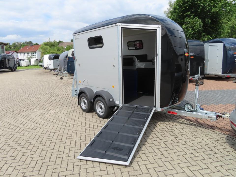 Remorcă transport cai Pferdeanhänger Böckmann Portax K, Sattelk. Entladeklappe, 100 k.: Foto 18 Remorcă transport cai Pferdeanhänger Böckmann Portax K, Sattelk. Entladeklappe, 100 k.: Foto 18