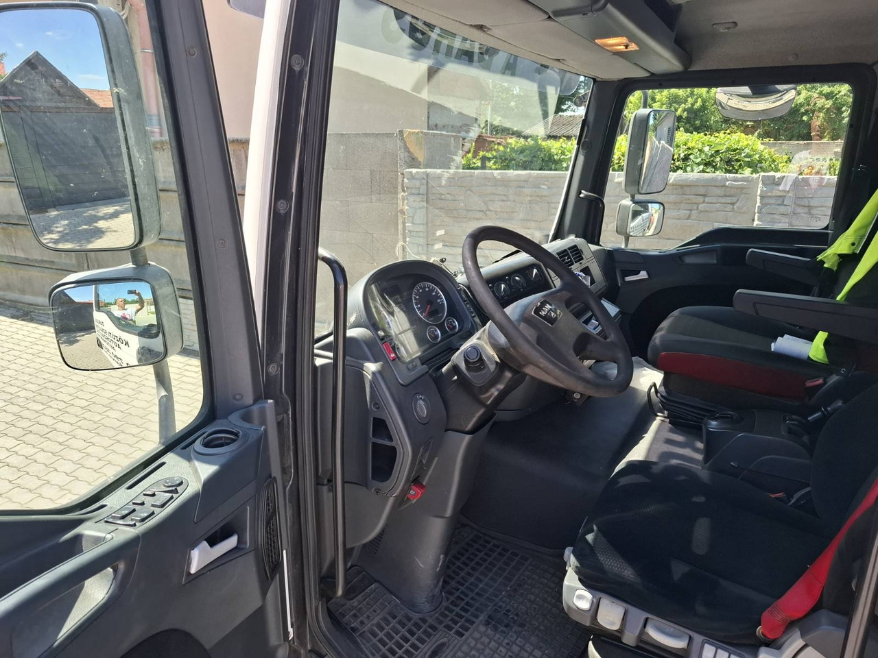 MAN TGL 12.250 4x2 BL - Camion transport auto, Camion cu macara: Foto 4 MAN TGL 12.250 4x2 BL - Camion transport auto, Camion cu macara: Foto 4