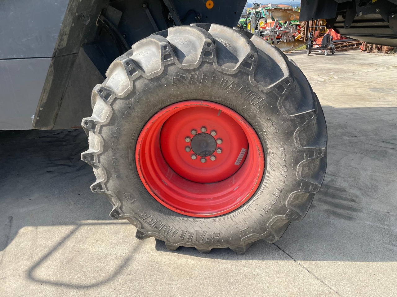 CLAAS MIETITREBBIA LEXION 570TT - Combină de recoltat cereale: Foto 5 CLAAS MIETITREBBIA LEXION 570TT - Combină de recoltat cereale: Foto 5