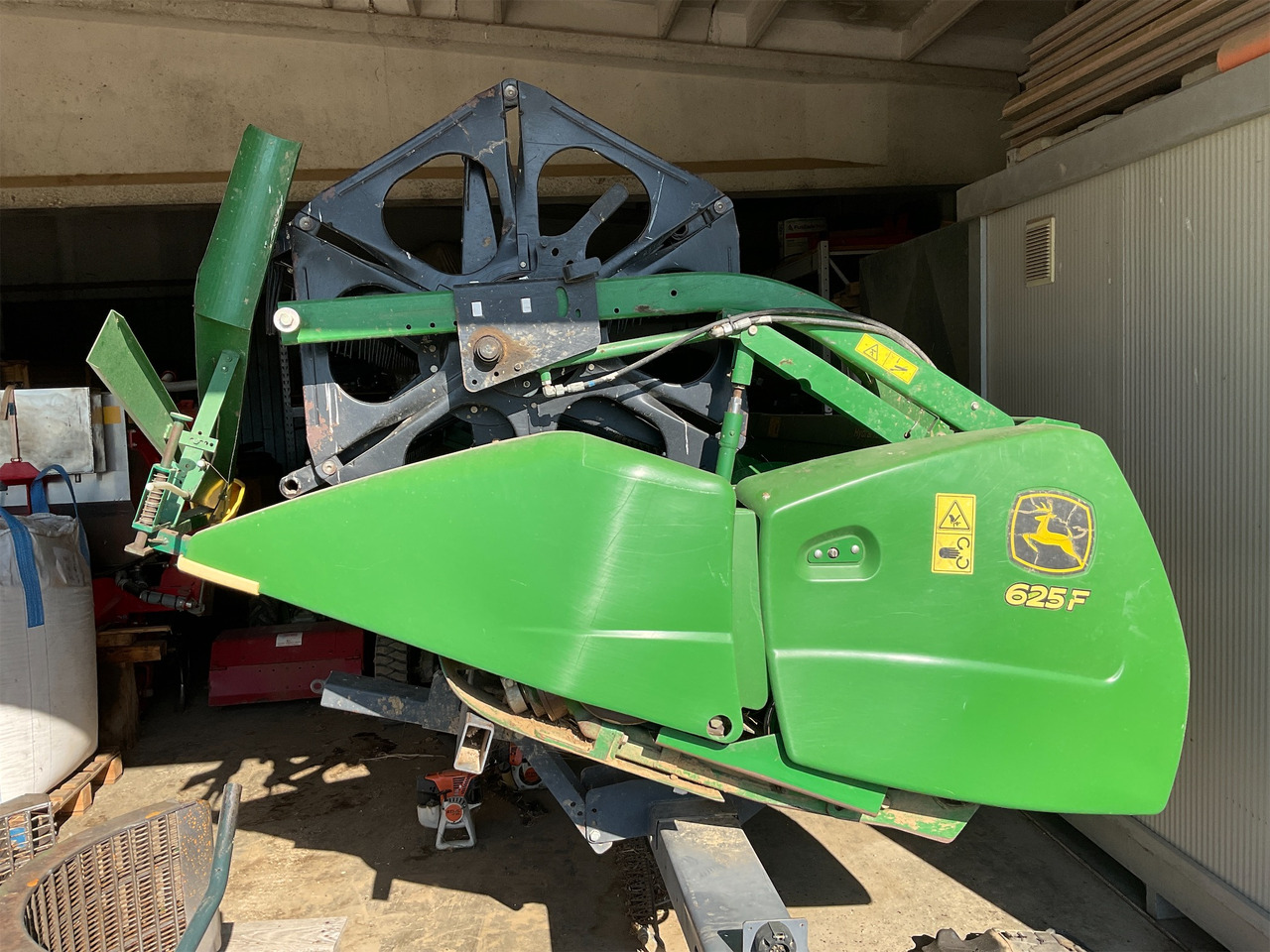 JOHN DEERE MIETITREBBIA S 560 - Combină de recoltat cereale: Foto 2 JOHN DEERE MIETITREBBIA S 560 - Combină de recoltat cereale: Foto 2