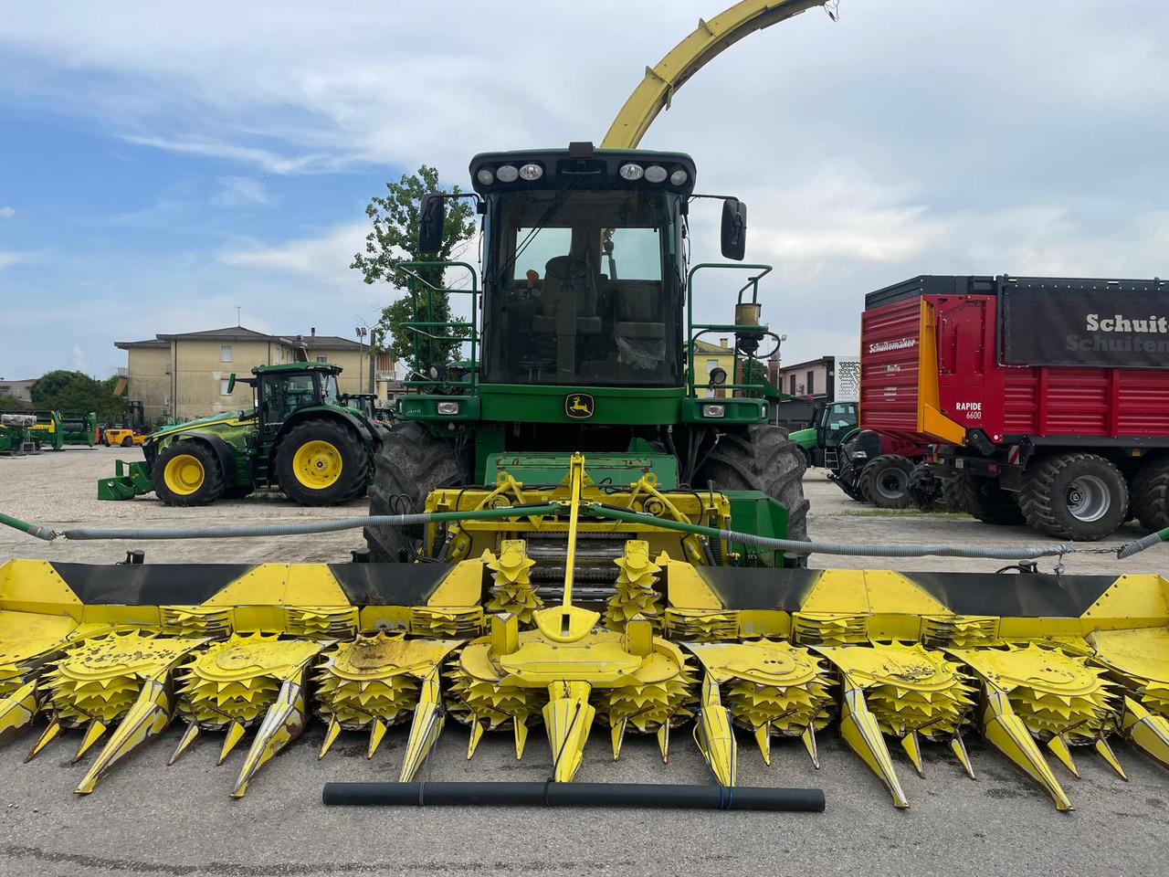 JOHN DEERE TRINCIA 7950 - Combină de Recoltat Furaj: Foto 2 JOHN DEERE TRINCIA 7950 - Combină de Recoltat Furaj: Foto 2