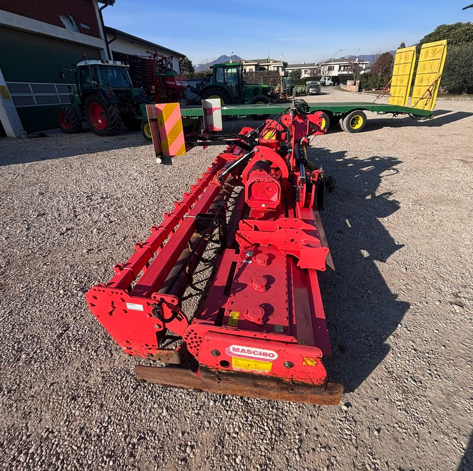 MASCHIO ERPICE ROTANTE AQUILA 6000 RAPIDO - Freză de pământ: Foto 4 MASCHIO ERPICE ROTANTE AQUILA 6000 RAPIDO - Freză de pământ: Foto 4