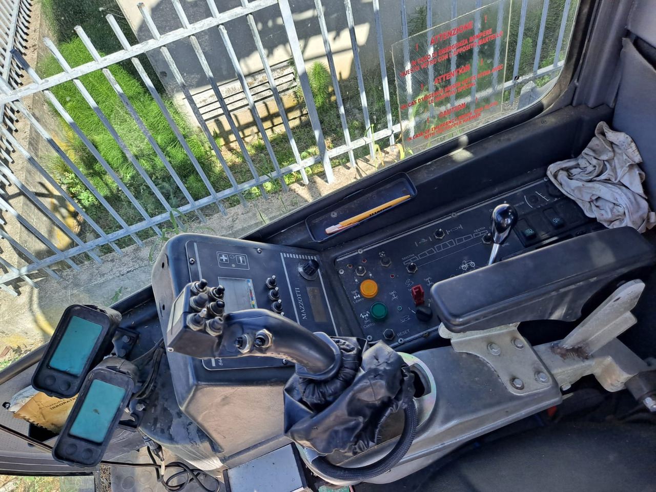 MAZZOTTI IRRORATORE SEMOVENTE IBIS PIRALIDE MAIS 2000 - Mașină de erbicidat autopropulsata: Foto 5 MAZZOTTI IRRORATORE SEMOVENTE IBIS PIRALIDE MAIS 2000 - Mașină de erbicidat autopropulsata: Foto 5