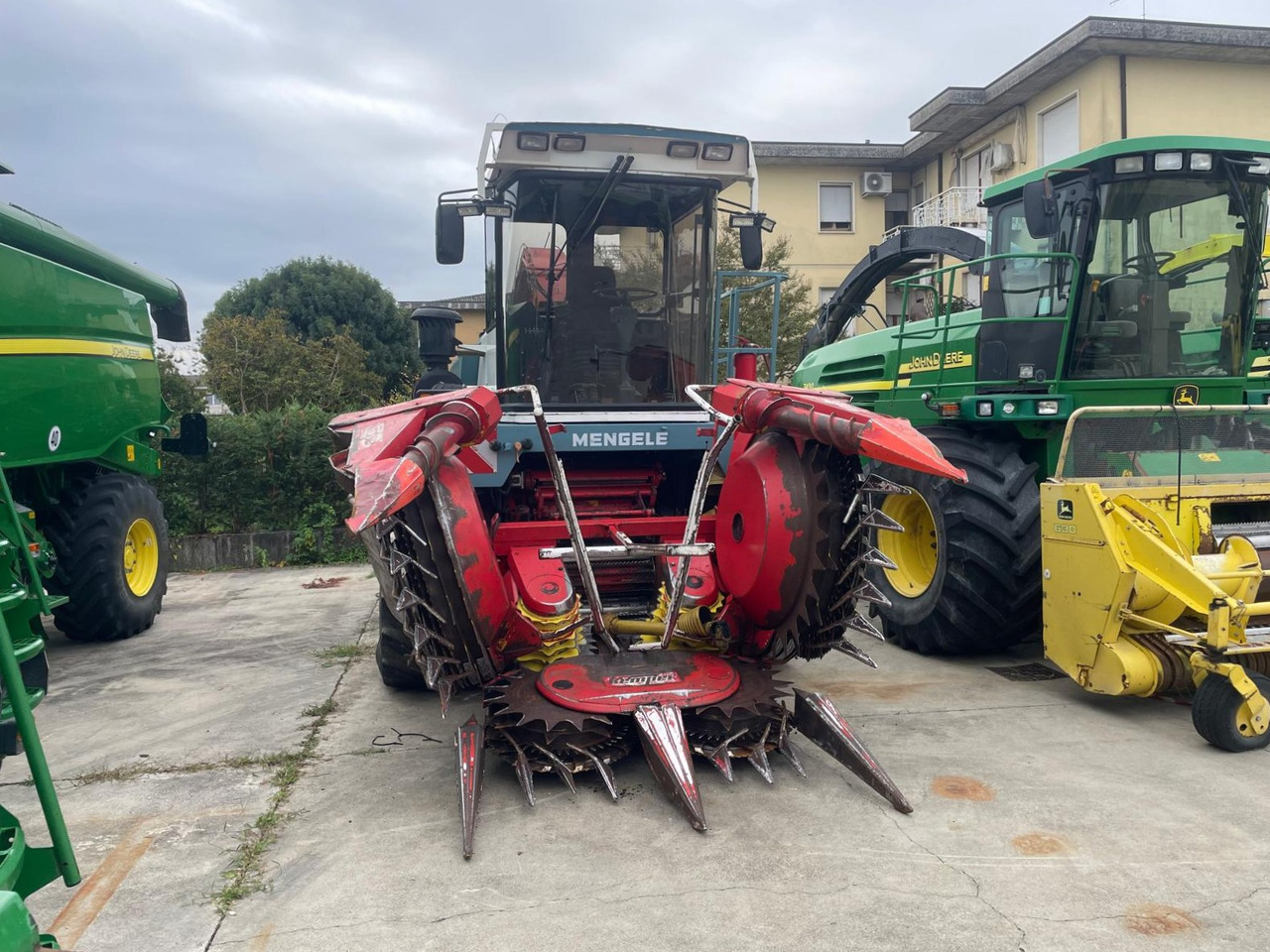 MENGELE TRINCIA SF 6000 - Combină de Recoltat Furaj: Foto 2 MENGELE TRINCIA SF 6000 - Combină de Recoltat Furaj: Foto 2