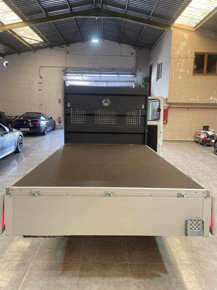 MERCEDES-BENZ SPRINTER 519 - Camion platformă: Foto 5 MERCEDES-BENZ SPRINTER 519 - Camion platformă: Foto 5