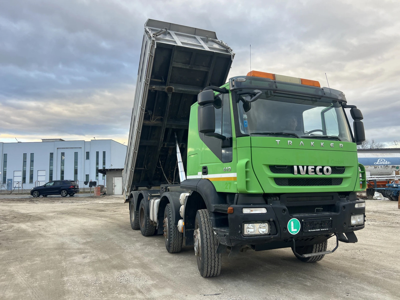 Iveco Trakker 8х4, Нов внос - Camion basculantă: Foto 3 Iveco Trakker 8х4, Нов внос - Camion basculantă: Foto 3