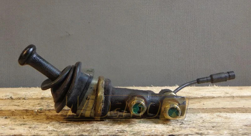 Wabco 4674100150 - Supapa hidraulica pentru Utilaje constructii: Foto 1 Wabco 4674100150 - Supapa hidraulica pentru Utilaje constructii: Foto 1