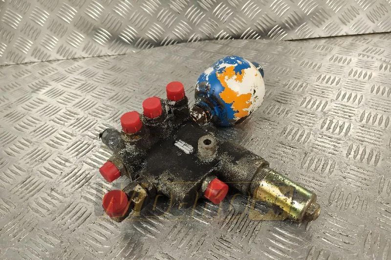 Wabco 4773970140 - Supapa hidraulica pentru Utilaje constructii: Foto 1 Wabco 4773970140 - Supapa hidraulica pentru Utilaje constructii: Foto 1