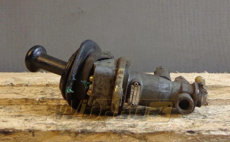 Wabco 9617221500 - Supapa hidraulica pentru Utilaje constructii: Foto 1 Wabco 9617221500 - Supapa hidraulica pentru Utilaje constructii: Foto 1