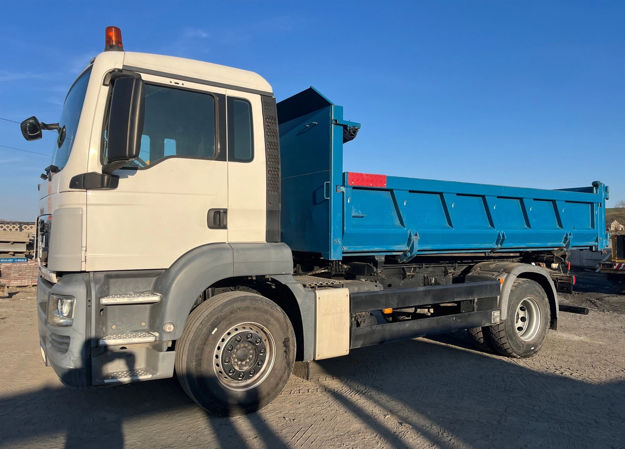 MAN TGS - Camion basculantă: Foto 2 MAN TGS - Camion basculantă: Foto 2