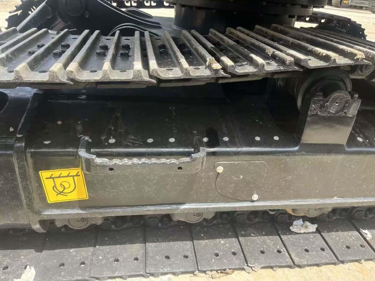 Excavator pe şenile CATERPILLAR 323D2L: Foto 9 Excavator pe şenile CATERPILLAR 323D2L: Foto 9