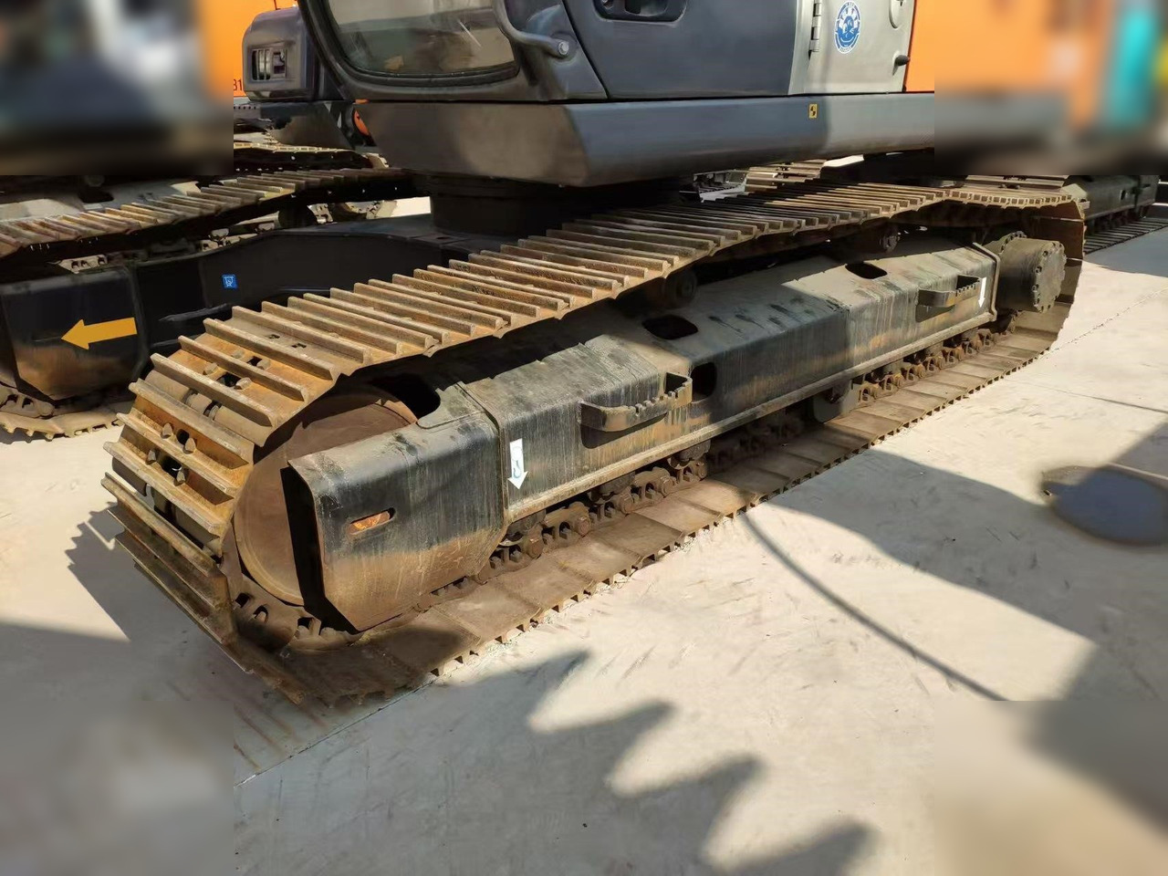 HITACHI ZX210 - Excavator pe şenile: Foto 4 HITACHI ZX210 - Excavator pe şenile: Foto 4